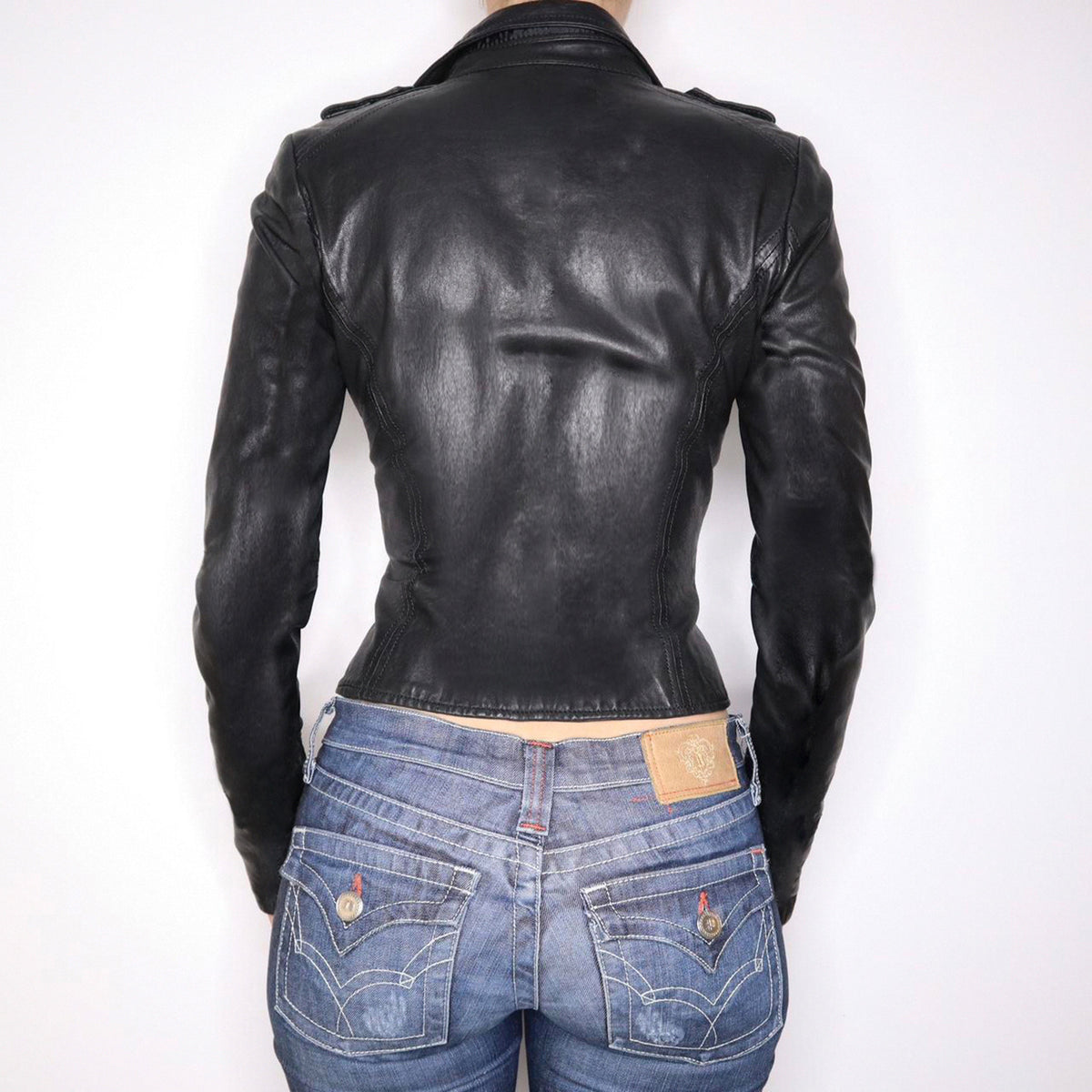 Waist slimming leather slimming long sleeved jacket