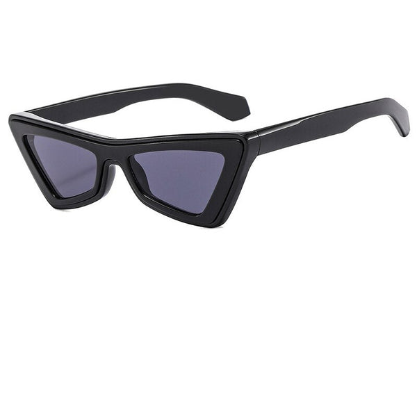 Pyramid shape statement sunglasses, black frame
